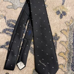 Oscar de la Renta Black and White Patterned Tie For Mens